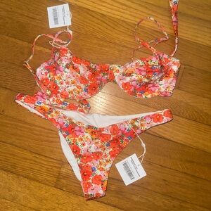 Monday swimwear NWT Maui top (sm) and Byron thong bottom (med) in petit fleur